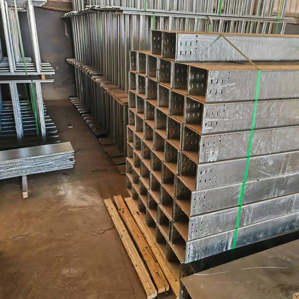 Adjustable Hot Dip Galvanized Cable Tray With Connectors / Clamps Flexible And Strong 25mm-150mm Height