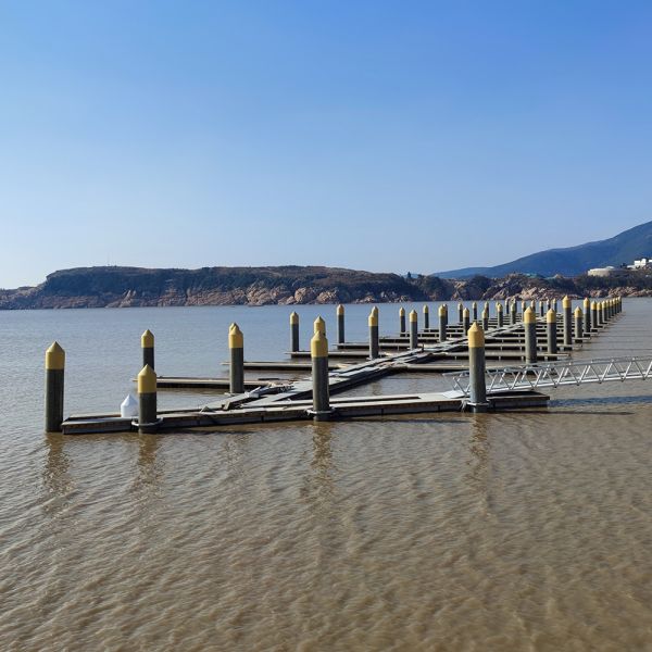 Galvanized Yacht Floating Dock Aluminum Floating Pontoon For Marina Pier Engineering