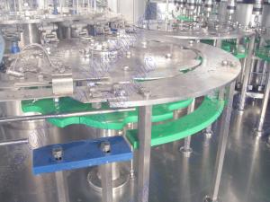 Rotary Bottled Water Filling Machine Equipped With Rinsing Capping Functions
