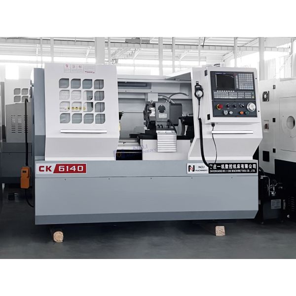 CK6140 CNC Lathe Machine High Precision CNC Flat Bed Lathes For Metal