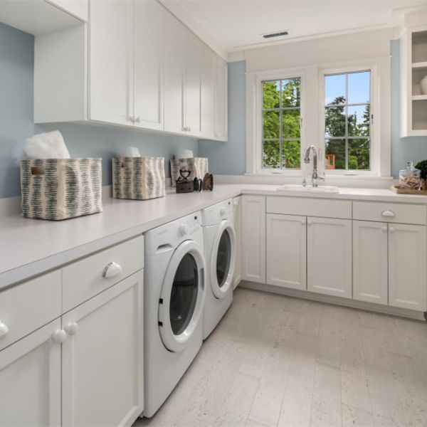 White Shaker OAK Solid Wood Laundry Storage Cabinets With Handle