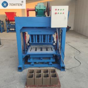 China Vibration Robust Cement Block Molding Machine Brick Making Machine on sale