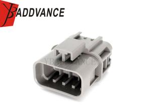 China W Type 8 Pin Automotive Electrical Connectors Male Housing 7122-1884-40 on sale