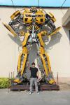 Customized Special Effect Equipment Smart Bumblebee Robot Characters for