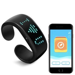 China Display Message Remote Control LED Bracelet Bluetooth Editable on sale