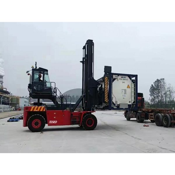 CUMMINS Engine Empty Container Handler With 8000kgs Load