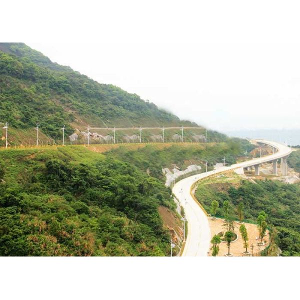 High Efficiency Hybrid Solar And Wind Power Generation Vertical Axis Wind Turbine Generator