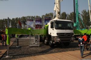 Wholesale Heavy Duty Concrete Pump Truck With 52m / 56m Boom Isuzu CYH51Y from china suppliers