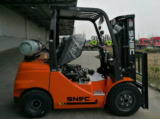 Japan Nissan Engine Snsc 3ton LPG Forklift