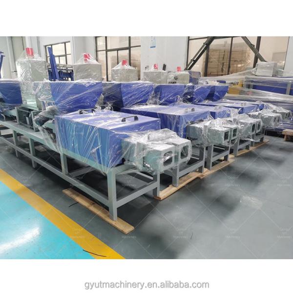 Quality Double-head Wood Pallet Block Machine with Automatic Cut-off Sawdust Block Making Feature for sale