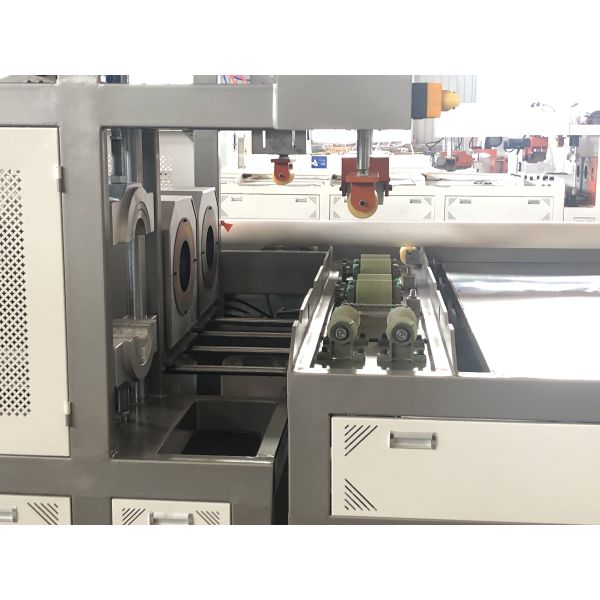 Plastic PVC Water Supply Pipe Making Extrusion Socket Belling Machine