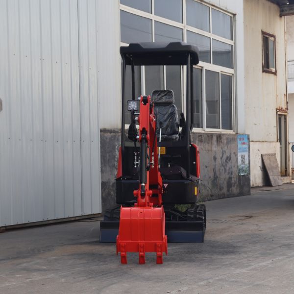 Multifunction 1.7 Tonne 360 Mini Excavator Machine , Small Digging Machine