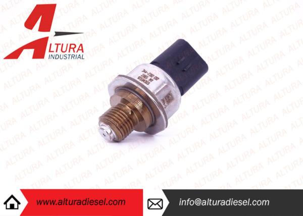 Quality Common Rail Fuel Injection Pressure Sensor OEM NO 7PP4-5 for Sensata for sale