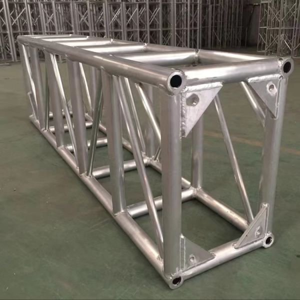 Durable Square Aluminum Truss Display 520mmx760mm For Music Festivals / Events Stage