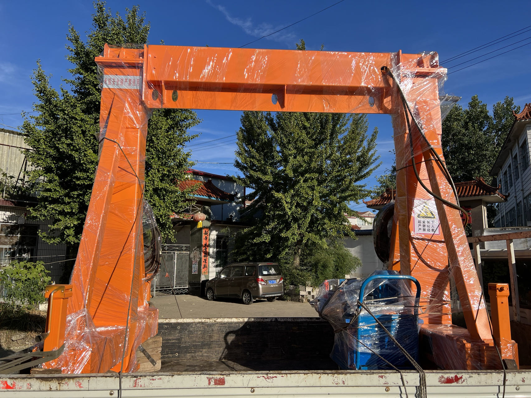 Wholesale Pendant Control 10 Tons Overhead And Gantry Crane 380VAC 50Hz 3Phase from china suppliers
