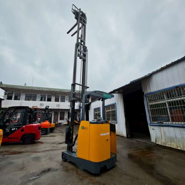 Used Ready-to-Work Komatsu Electric Reach Stacker- 6.5M Lifting Height 1.5 Ton Capacity for Smooth Logistics Center Operations