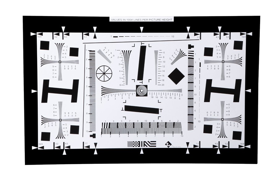 ISO 12233 test chart 2000 lines