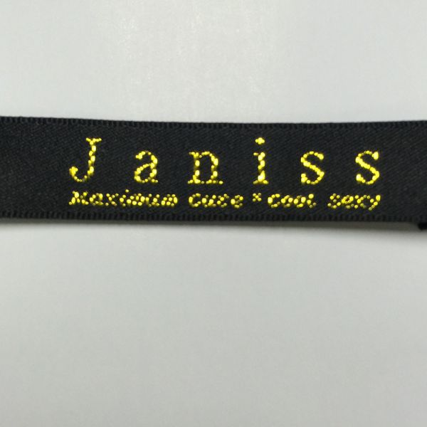 Golden Color Custom Woven Fabric Labels Rectangle T Shirt Woven Labels