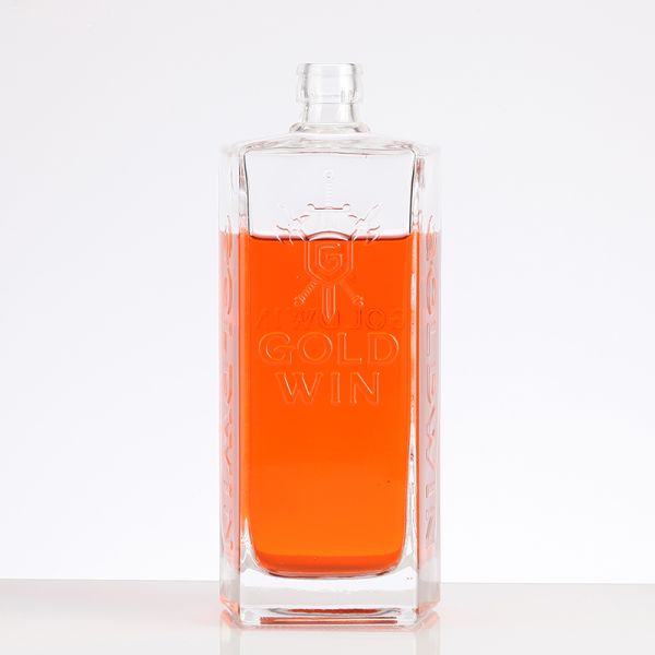 Customized 500ml Glass Bottles for Gin Whisky Clients' Specific Requirements