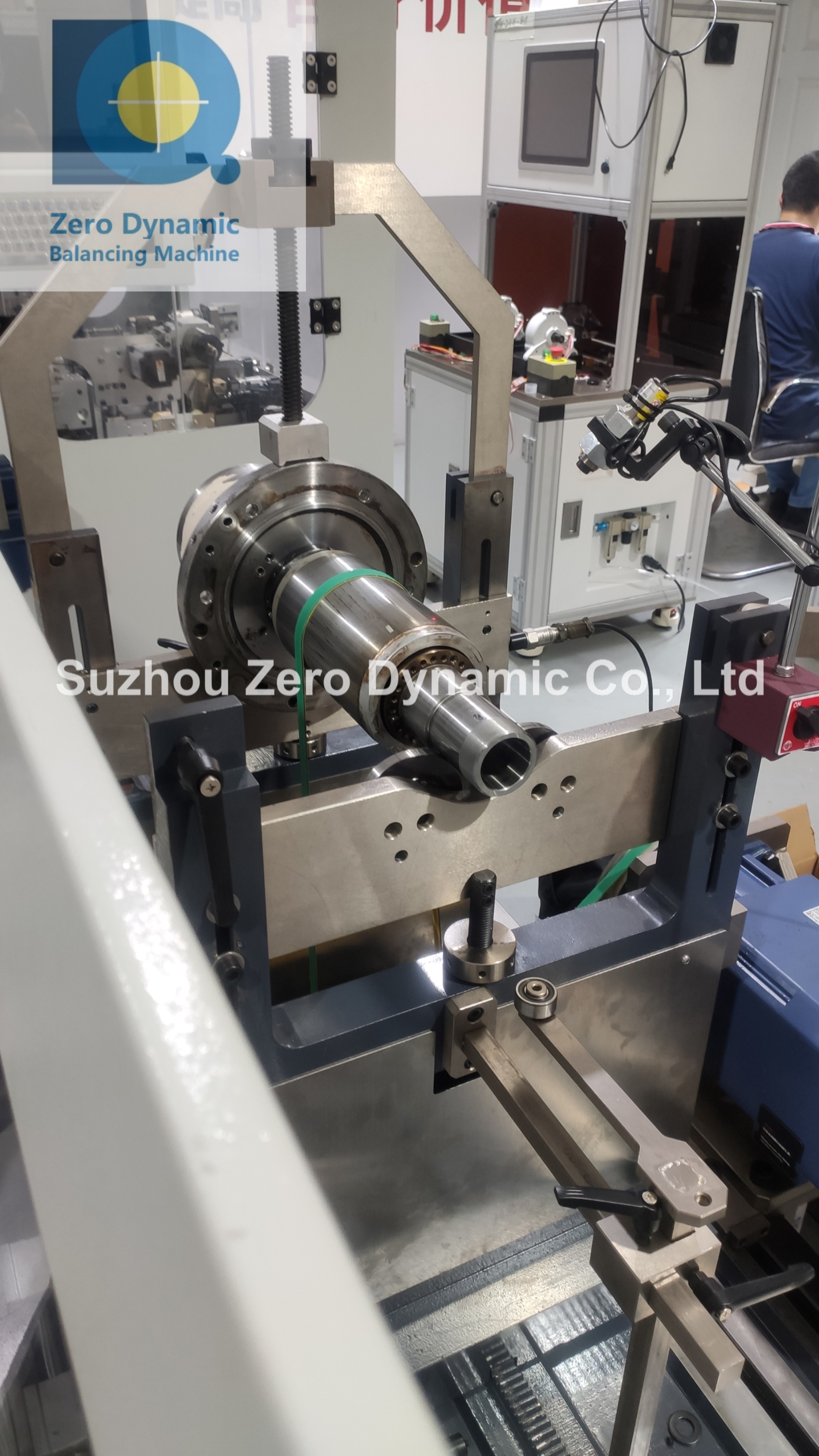 Soft Bearing Mechanical Spindle / Electrical Spindle Balancing Machine High Precision Spindle Balancer