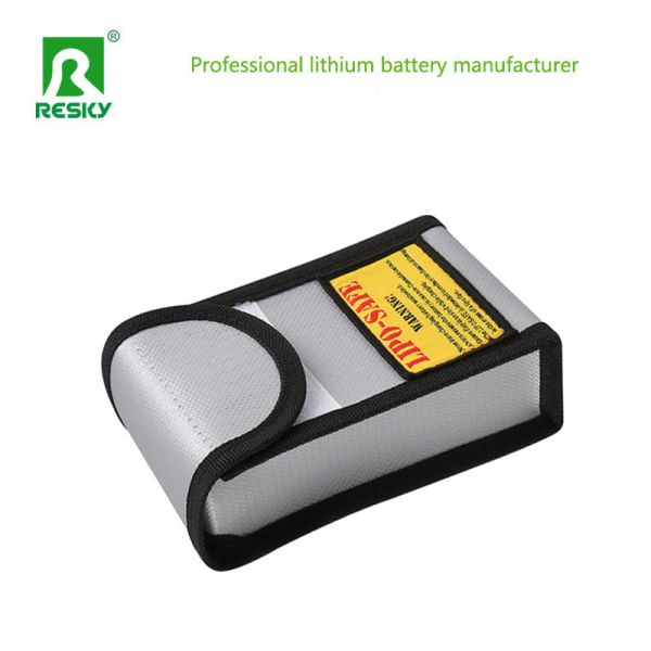 Silver Fireproof Explosion Proof RC Drone Lithium Battery Pack Safe Charging Bag 55x90x140mm