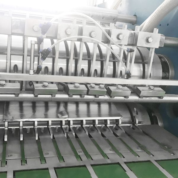 Aluminum Foil Extraction Pop-up Foil Sheet Folding Machine for High Speed Production